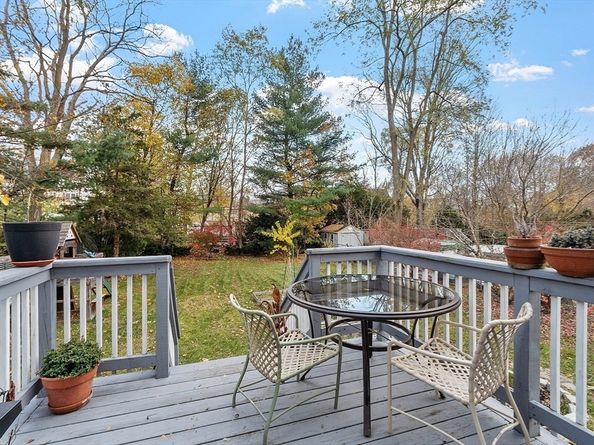 24 Myrtle Ave, Wakefield MA 01880