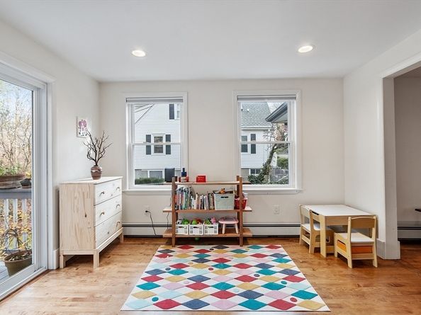 24 Myrtle Ave, Wakefield MA 01880