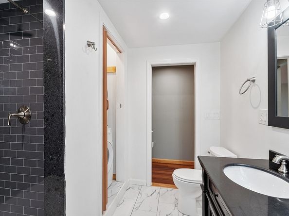 24 Myrtle Ave, Wakefield MA 01880