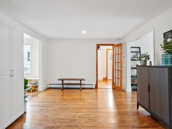 24 Myrtle Ave, Wakefield MA 01880