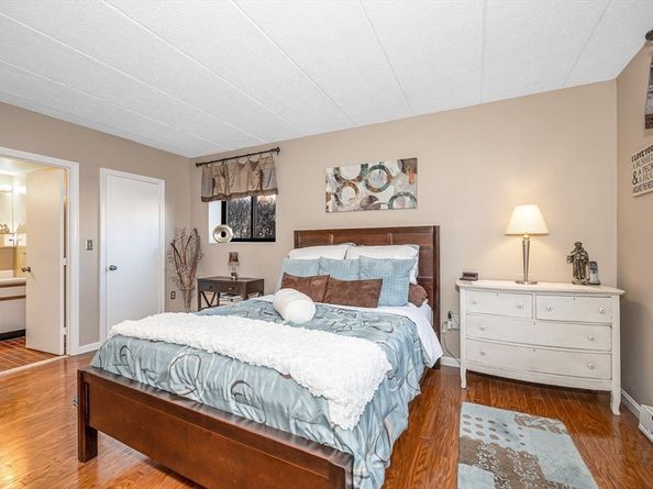 137 Franklin St 102, Stoneham MA 02180