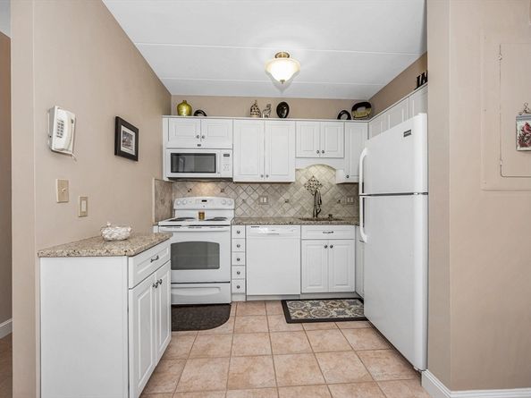 137 Franklin St 102, Stoneham MA 02180