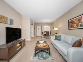 137 Franklin St 102, Stoneham MA 02180