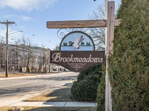 137 Franklin St 102, Stoneham MA 02180