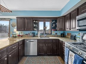 84 Century Way 84, Gardner MA 01440