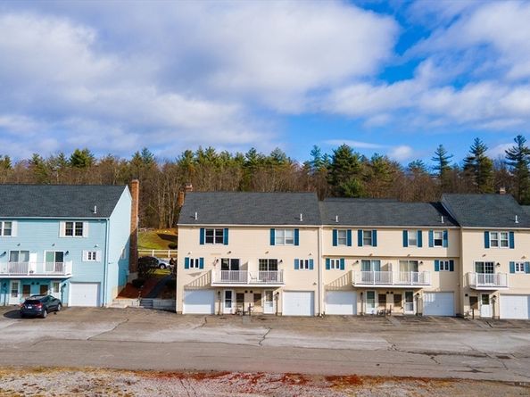 84 Century Way 84, Gardner MA 01440