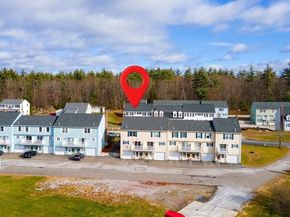 84 Century Way 84, Gardner MA 01440