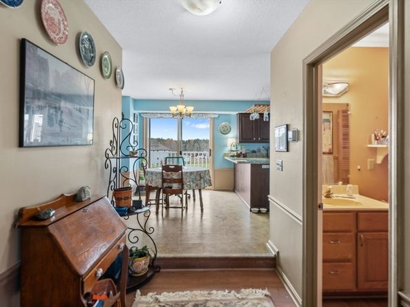 84 Century Way 84, Gardner MA 01440