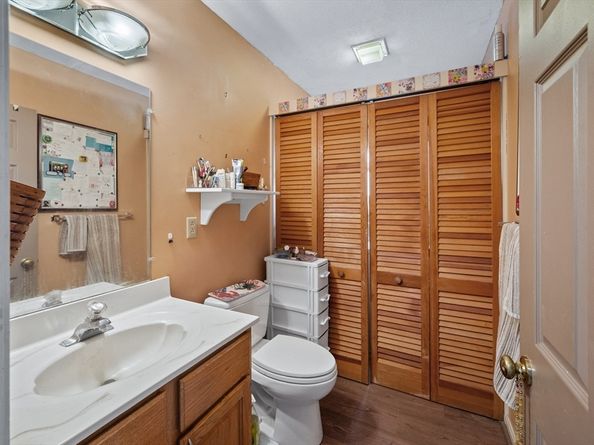 84 Century Way 84, Gardner MA 01440