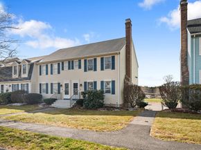 84 Century Way 84, Gardner MA 01440
