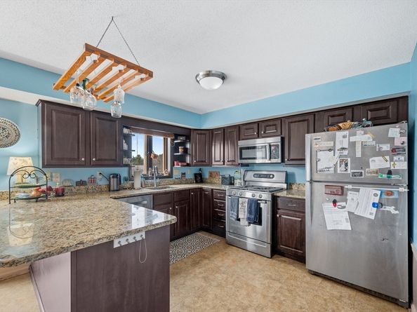 84 Century Way 84, Gardner MA 01440