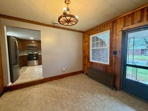 6 Vineyard Ave, Clinton MA 01510