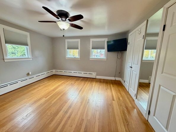 6 Vineyard Ave, Clinton MA 01510