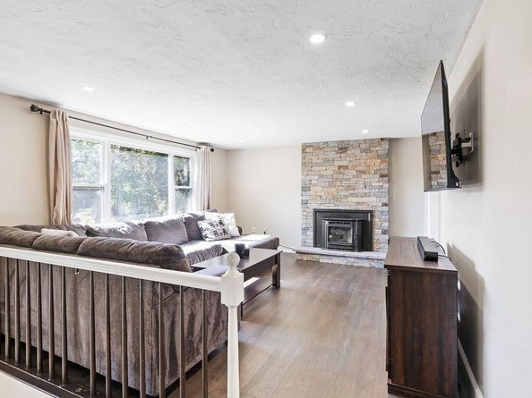 20 Senate Rd, Milford MA 01757