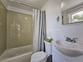 17 Grove St, Weymouth MA 02189