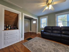 17 Grove St, Weymouth MA 02189