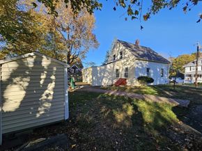 17 Grove St, Weymouth MA 02189