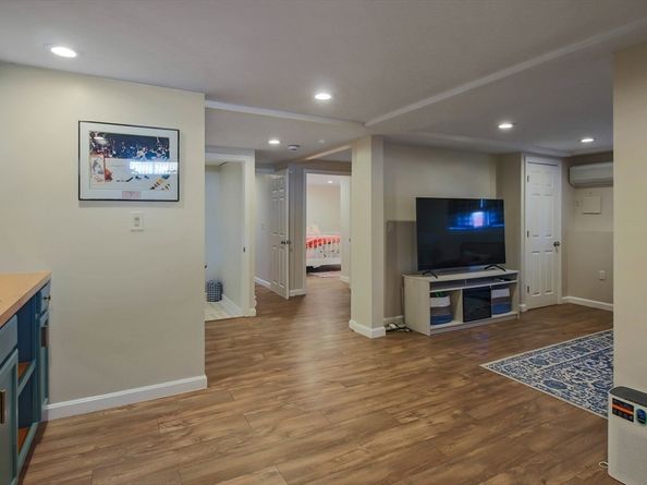 96 Indian Hill Road, Worcester MA 01606