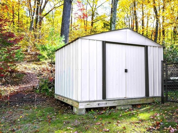 96 Indian Hill Road, Worcester MA 01606