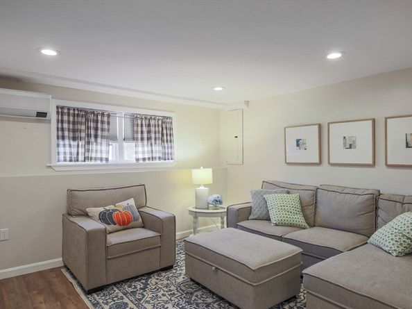 96 Indian Hill Road, Worcester MA 01606