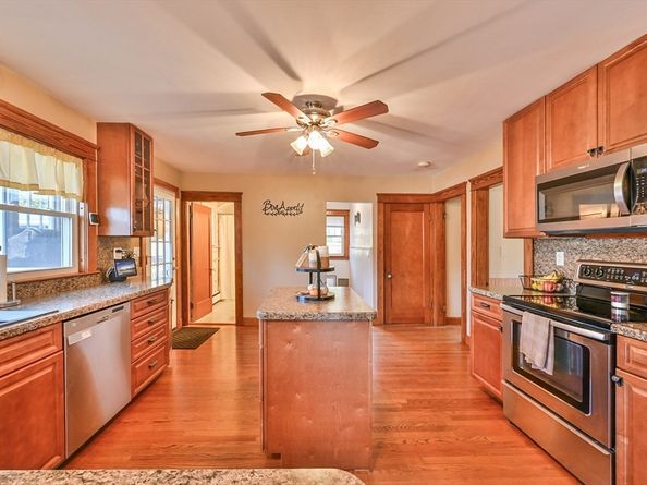 21 Prospect Ave., Dudley MA 01571