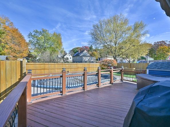 21 Prospect Ave., Dudley MA 01571