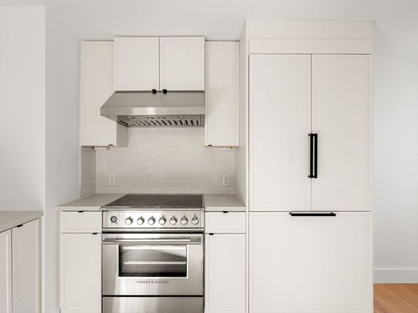 2-18 Elm Street 8, Newton MA 02465