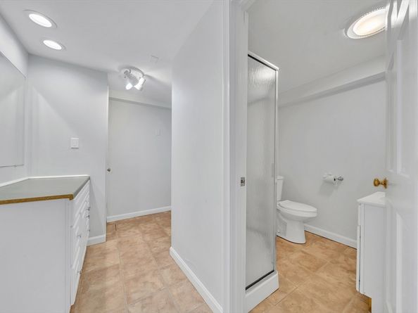 53 Southern Ave, Essex MA 01929