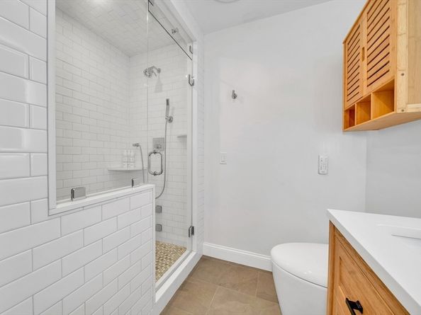 53 Southern Ave, Essex MA 01929