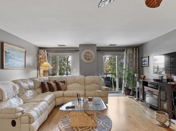 154 Lynnway 205, Lynn MA 01902