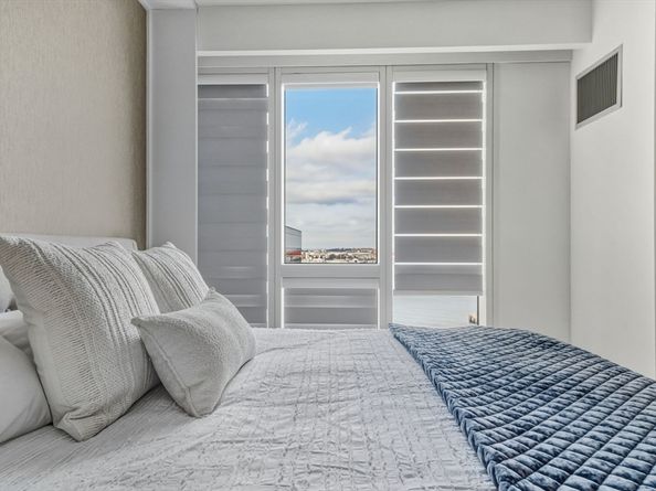 150 Seaport Blvd 17C, Boston MA 02210