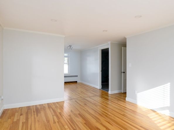 3 Old English Road, Worcester MA 01609