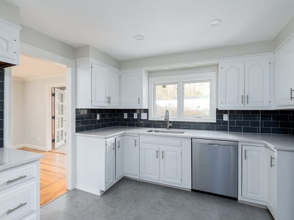 3 Old English Road, Worcester MA 01609