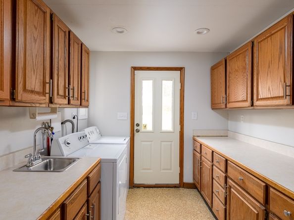 3 Old English Road, Worcester MA 01609