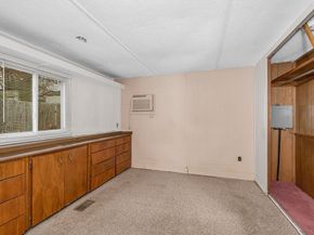 261 Newbury 33B, Peabody MA 01960