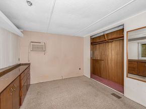 261 Newbury 33B, Peabody MA 01960