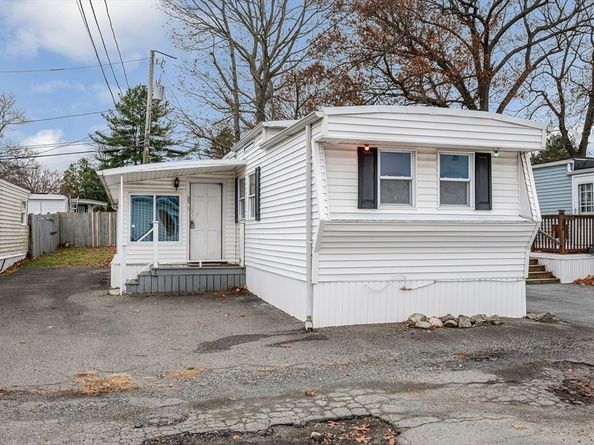 261 Newbury 33B, Peabody MA 01960