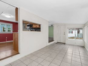 261 Newbury 33B, Peabody MA 01960