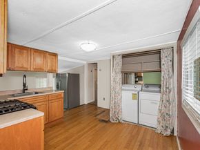 261 Newbury 33B, Peabody MA 01960