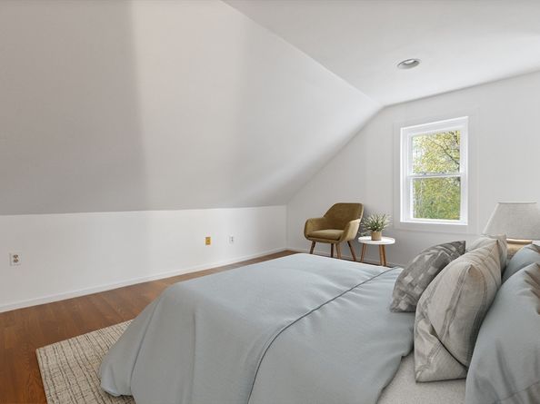 12 Thorndike St, Salem MA 01970