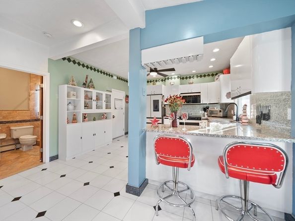 18 Seaview Ave, Revere MA 02151