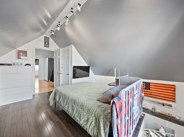 18 Seaview Ave, Revere MA 02151