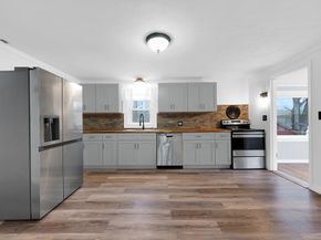 20 Leicester St, Oxford MA 01537