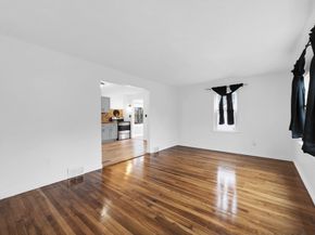 20 Leicester St, Oxford MA 01537