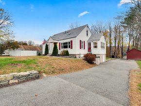 20 Leicester St, Oxford MA 01537