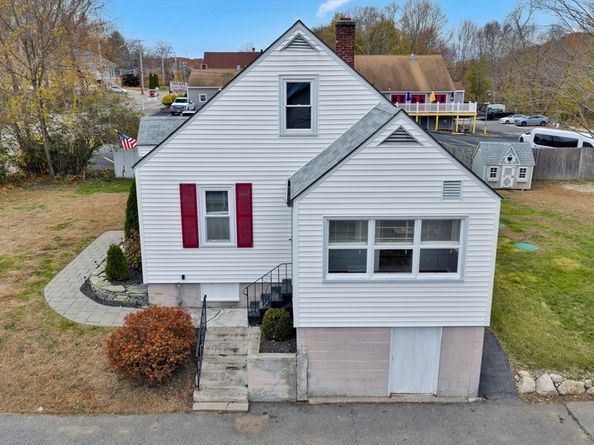 20 Leicester St, Oxford MA 01537