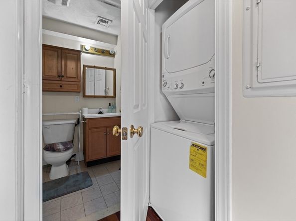 291 Revere St 11, Revere MA 02151