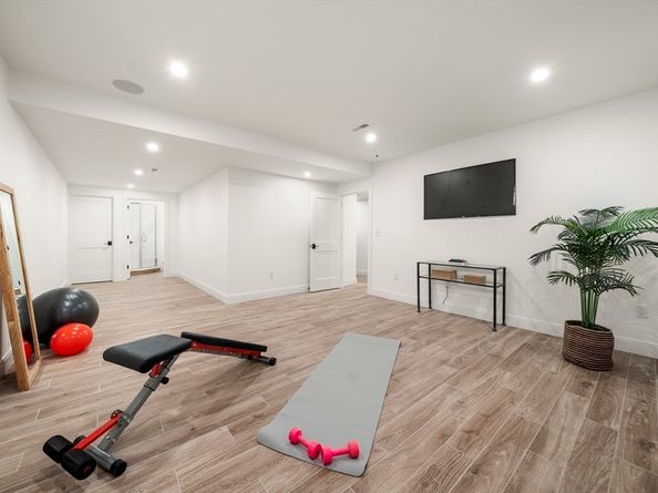 22 Mt. Zion Rd, Melrose MA 02176