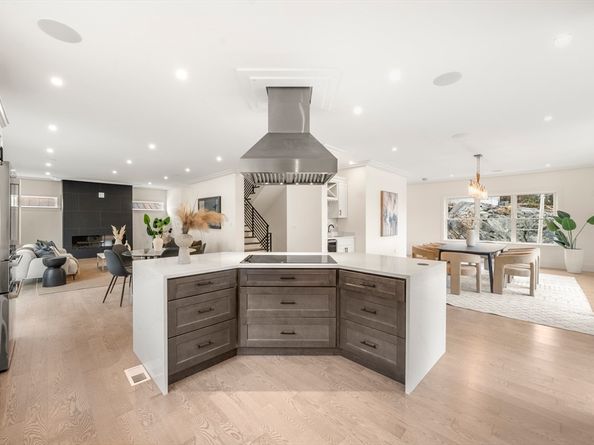 22 Mt. Zion Rd, Melrose MA 02176