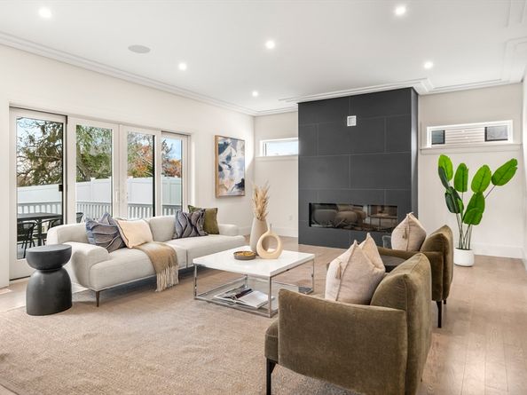 22 Mt. Zion Rd, Melrose MA 02176